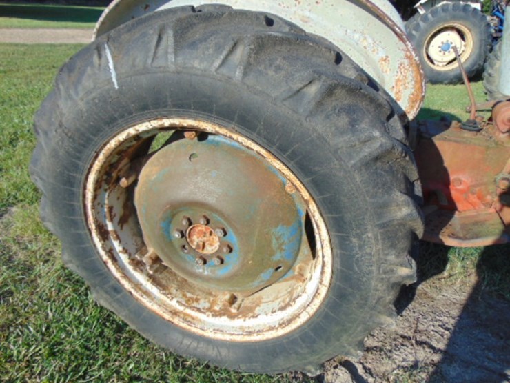 ford-801-image-3