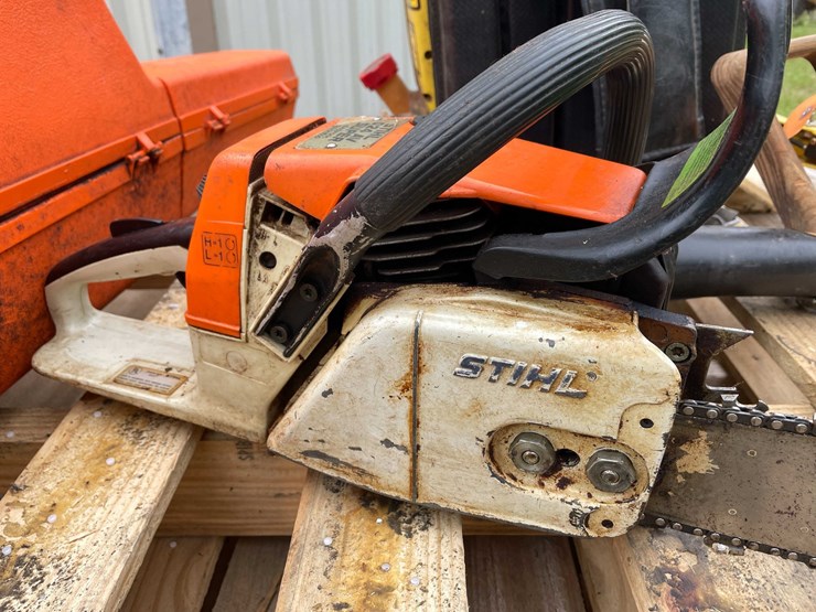 #5402-•-(1)-john-deere-leaf-blower-&-(2)-stihl-chain-saws-image-11