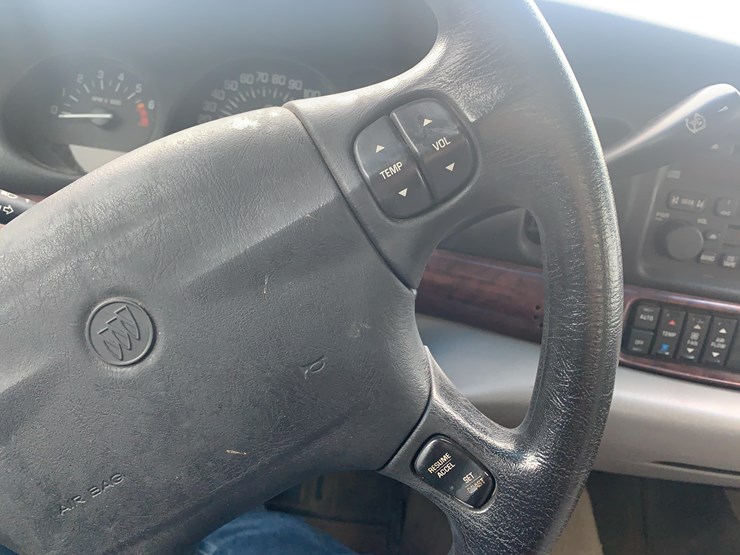 2005-buick-lesabre-image-14