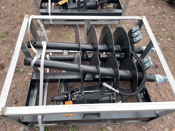 #5138-•-2026-jct-skid-steer-hydraulic-auger-drive-and-(3)-bits-image-1
