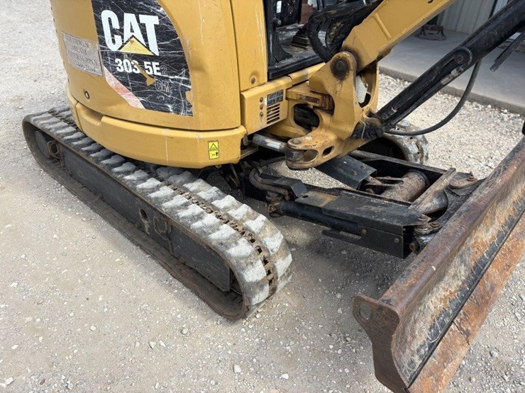 2019-caterpillar-303-image-6