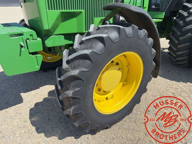 1955-john-deere-40-image-9
