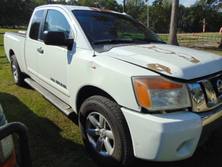 2014-nissan-titan-image-6