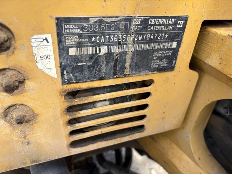 2019-caterpillar-303-image-7