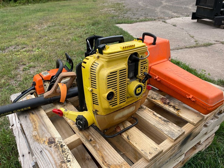 #5402-•-(1)-john-deere-leaf-blower-&-(2)-stihl-chain-saws-image-16
