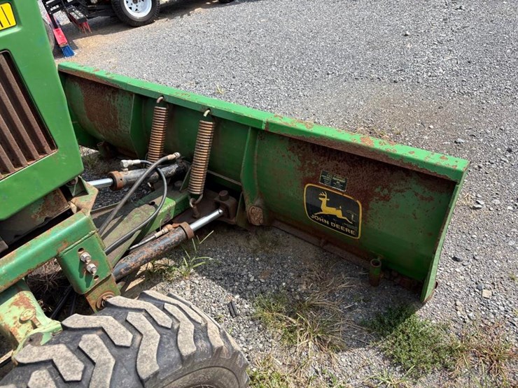 john-deere-1050-image-6