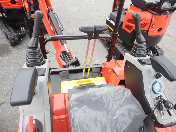 tpm-18hh-mini-excavator-image-12