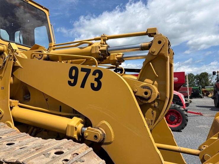 caterpillar-973-image-9