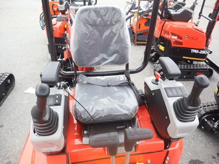 tpm-18hh-mini-excavator-image-9