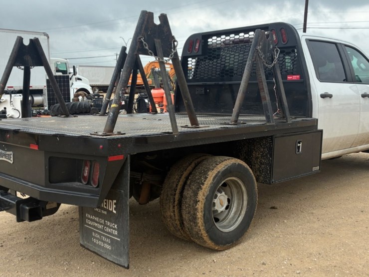 2024-chevrolet-silverado-3500hd-image-4