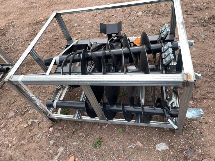 #5141-•-2026-jct-skid-steer-hydraulic-auger-drive-and-(3)-bits-image-3