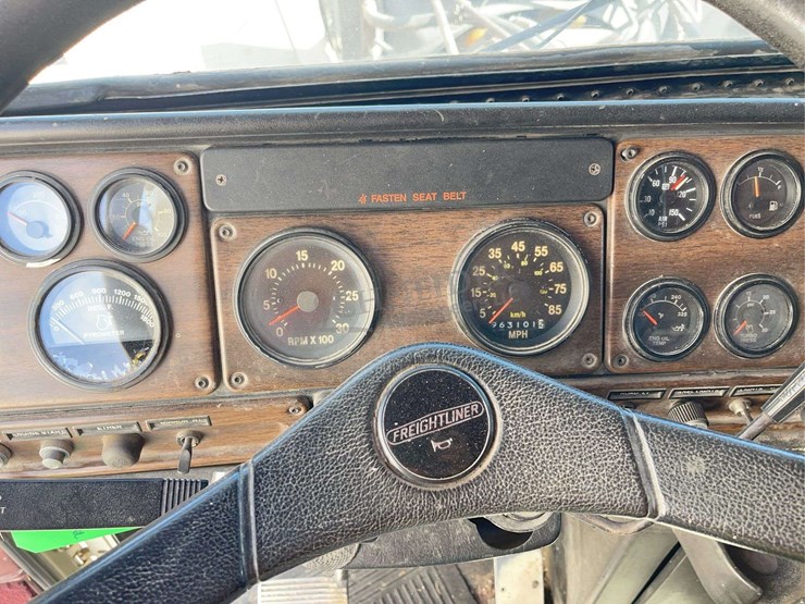 1989-freightliner-tandem-axle-grain-truck-image-44