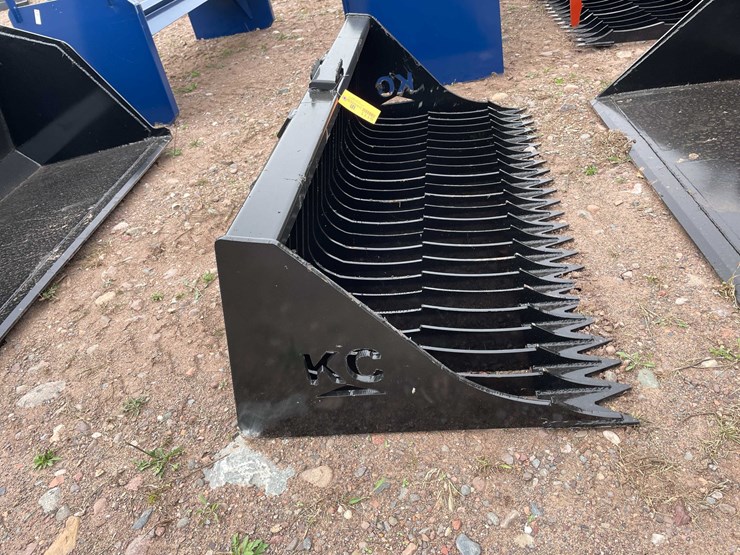 #5111-•-72-in.-qt-fine-skeleton-bucket-high-side-image-3