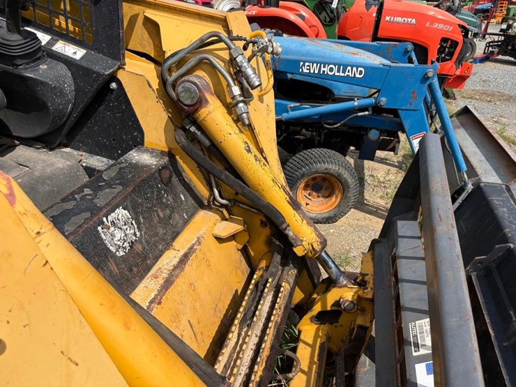 deere-ct332-image-9