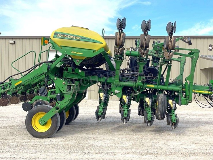 john-deere-1790-image-3