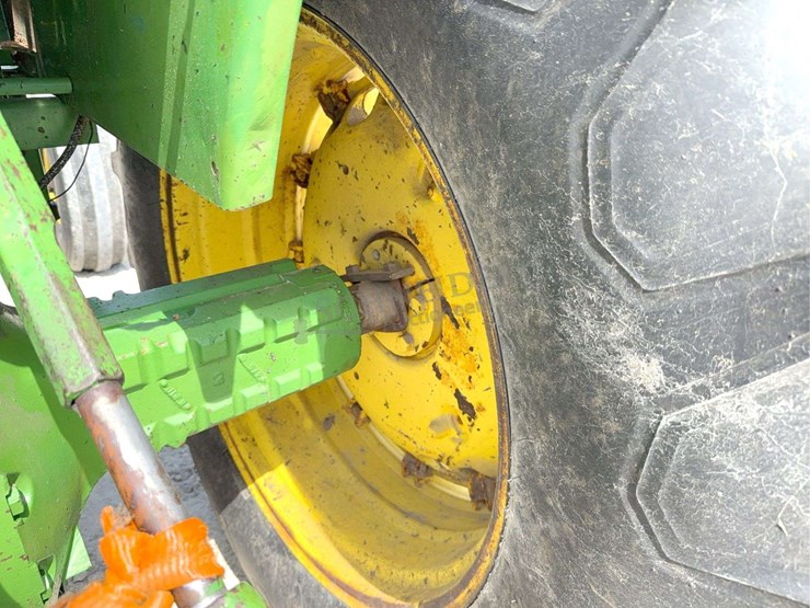 john-deere-4230-image-29