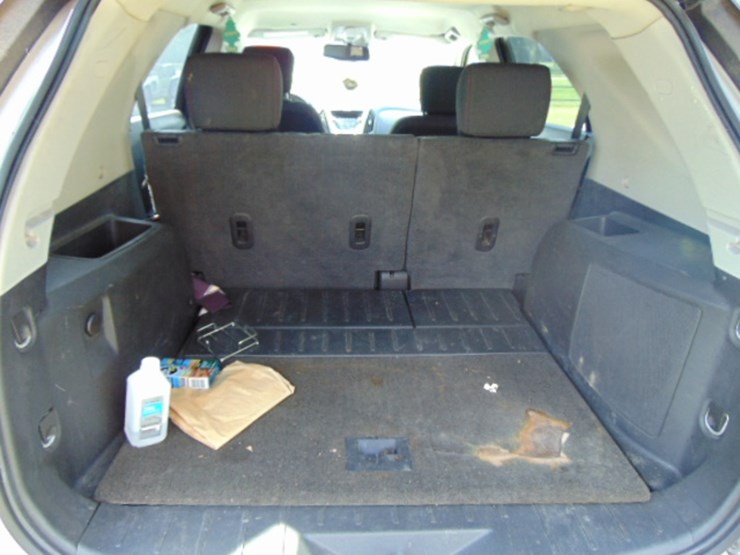 2012-chevrolet-equinox-lt-image-3