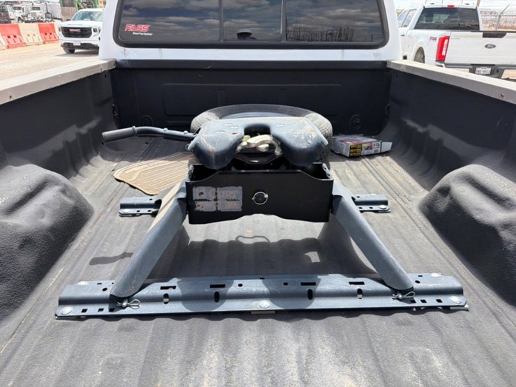 2004-ford-f350-image-8