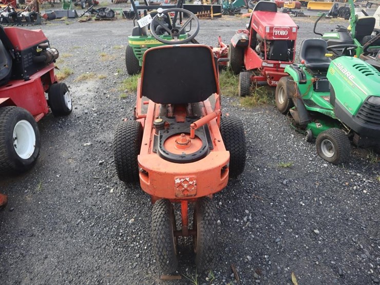 gravely-master-zero-turn-mower-image-6