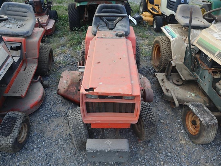 allis-chalmers-808gt-lawn-&-garden-tractor-image-3