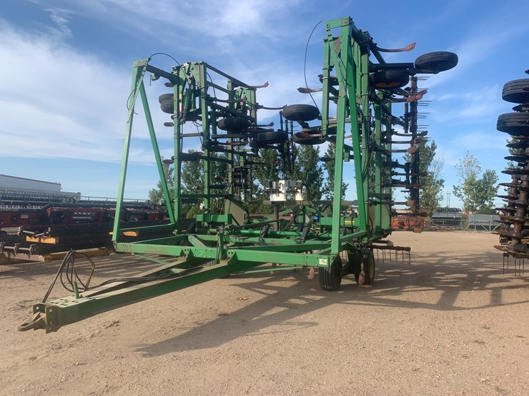 john-deere-1650-image-1