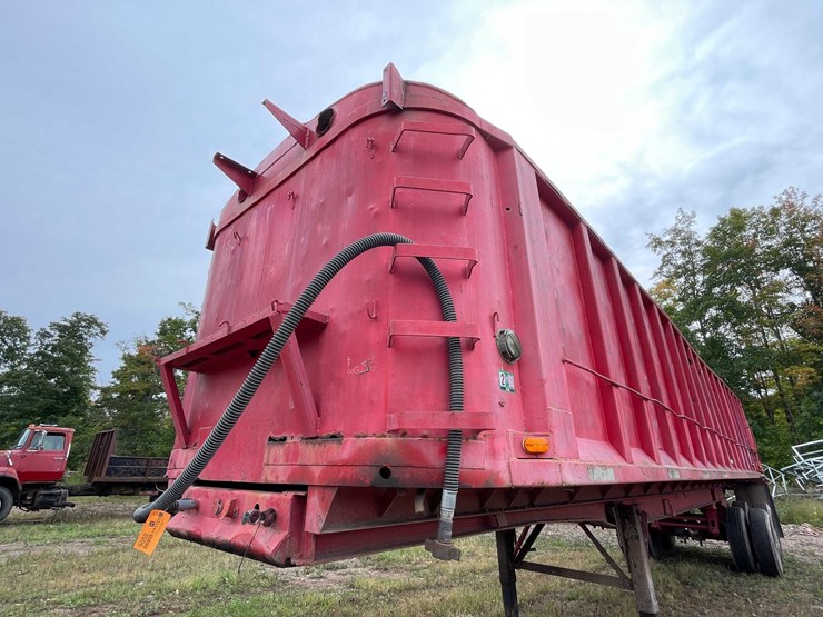 #5052-•-1983-hilbilt-36'-dump-trailer-(has-il-title)-image-12