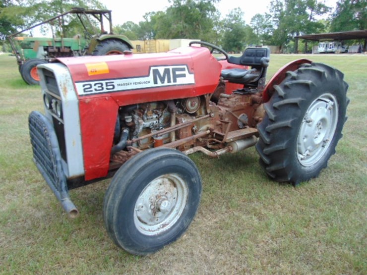 massey-ferguson-235-image-1