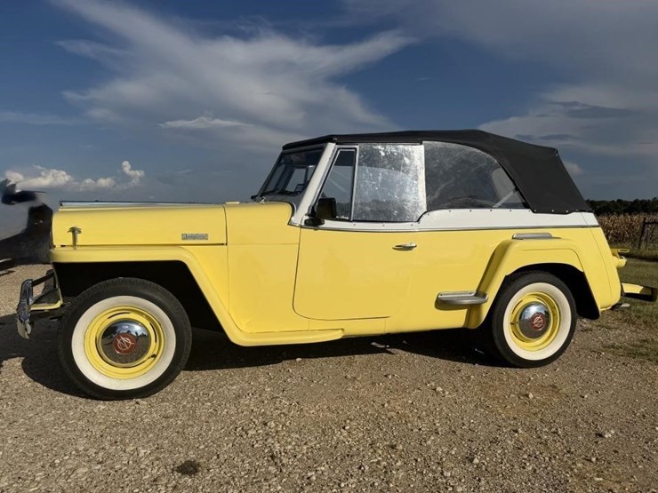 offsite--1949-willy's-jeepster-image-2