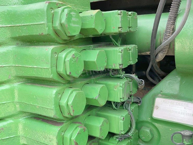 1997-john-deere-8400-image-32