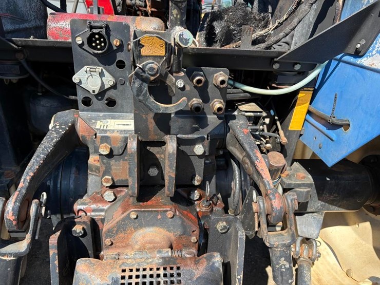 new-holland-tl100-image-13