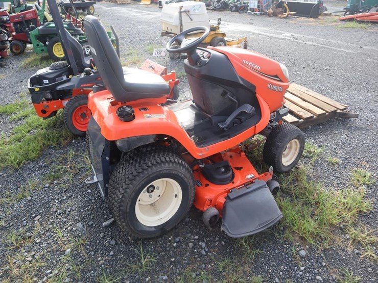 kubota-gr2120-image-8
