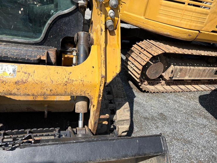 caterpillar-249d-image-16