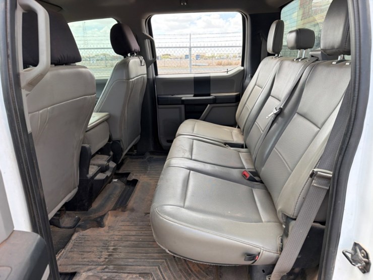 2019-ford-f350-image-8