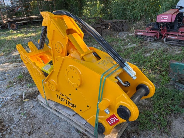 caterpillar-320-image-5