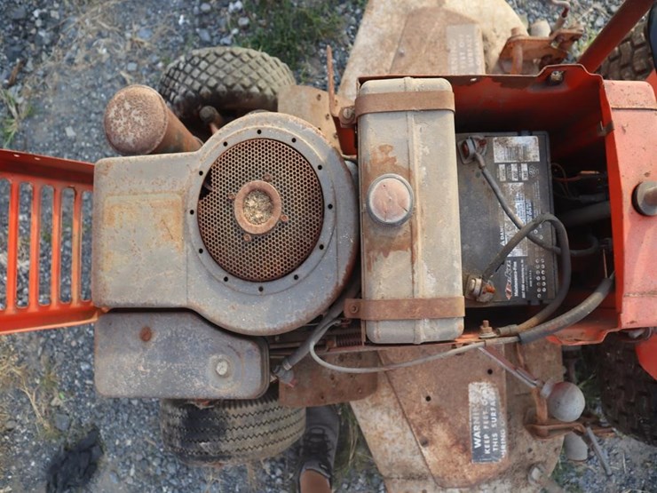 allis-chalmers-610-lawn-&-garden-tractor-image-21