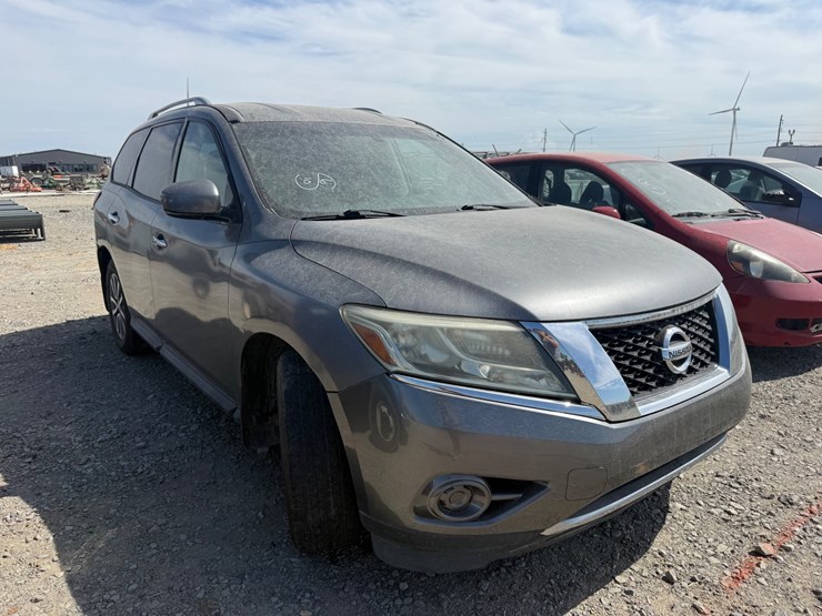 2016-nissan-pathfinder-image-3