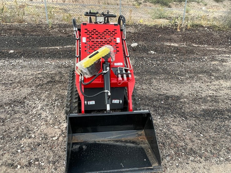#2036-•-unused-mini-track-loader-image-11