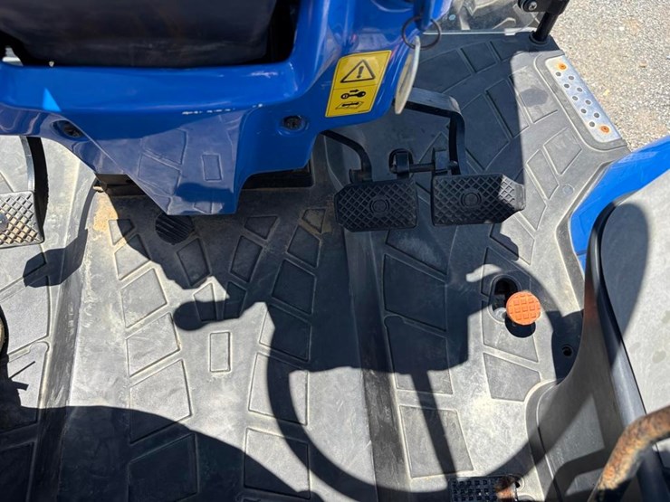 new-holland-workmaster-95-image-11