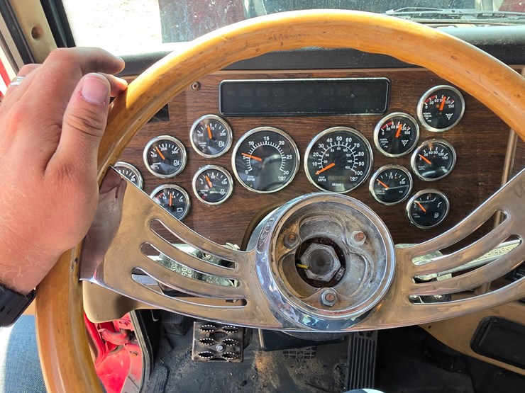 2012-western-star-4900-image-68