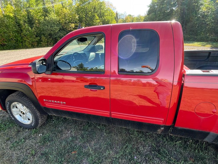 2010-chevrolet-1500-image-51