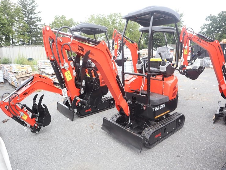 tpm-20kh-mini-excavator-image-1