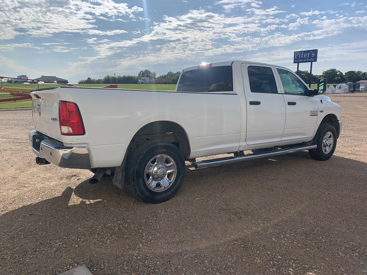 2017-dodge-2500-image-5