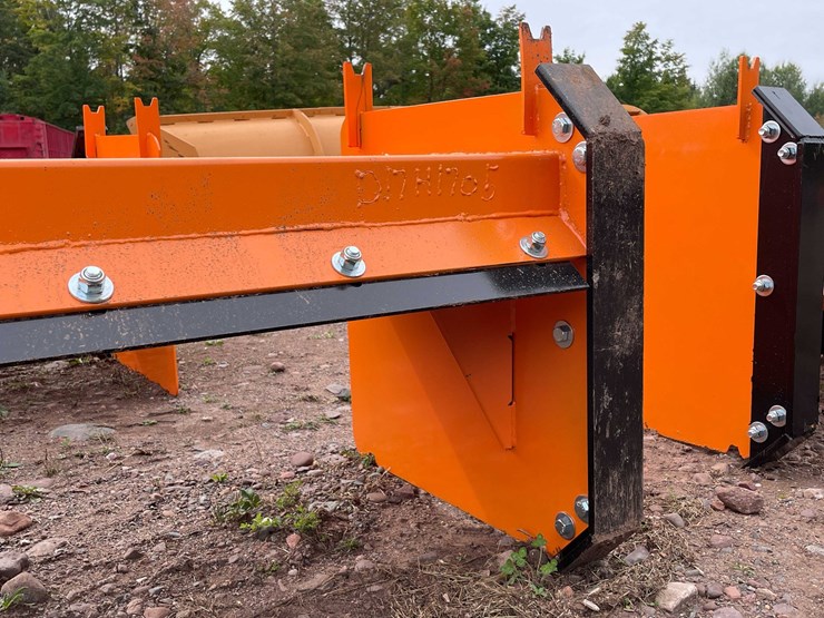 #5119-•-10'-snow-pusher-with-steel-blades-v2023-image-6