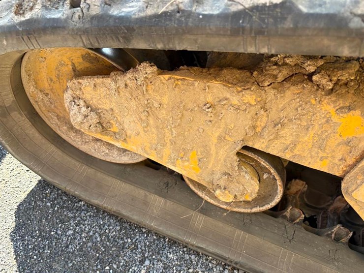 caterpillar-249d-image-12