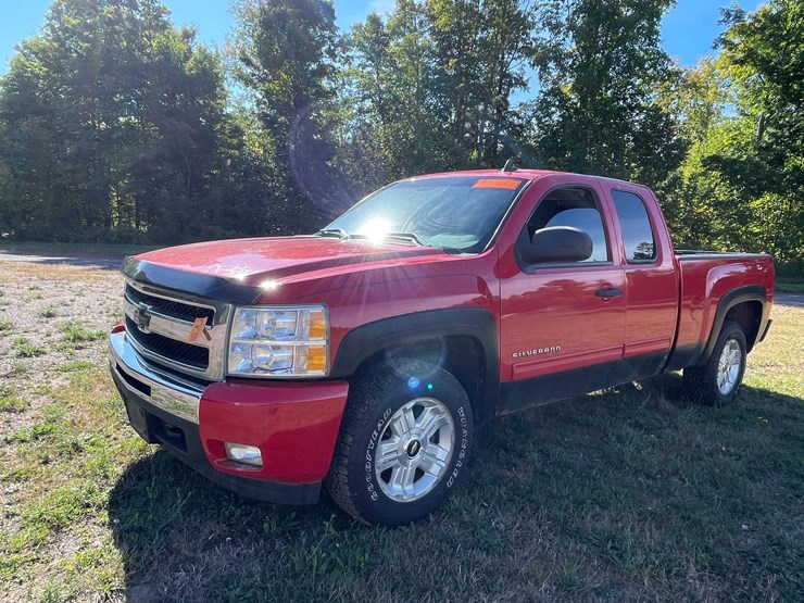2010-chevrolet-1500-image-9