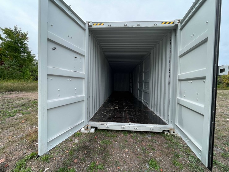 #5062-•-2026-40'-high-cube-multi-door-shipping-container-image-15