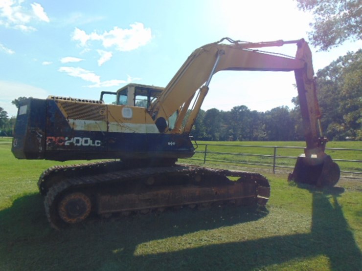 komatsu-pc200-lc-3-image-2
