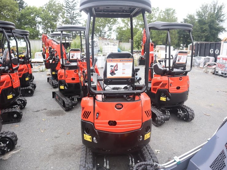 tpm-18hh-mini-excavator-image-4
