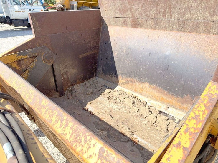 holcomb-pull-type-ejector-scraper-image-20