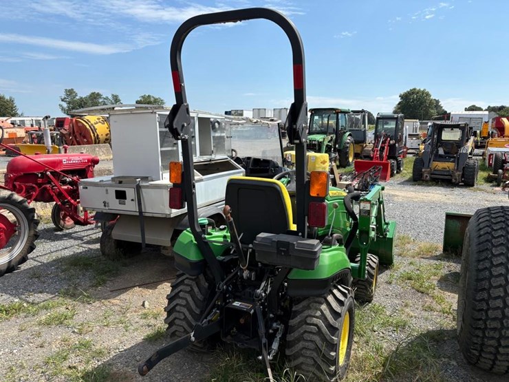 john-deere-1023e-image-14